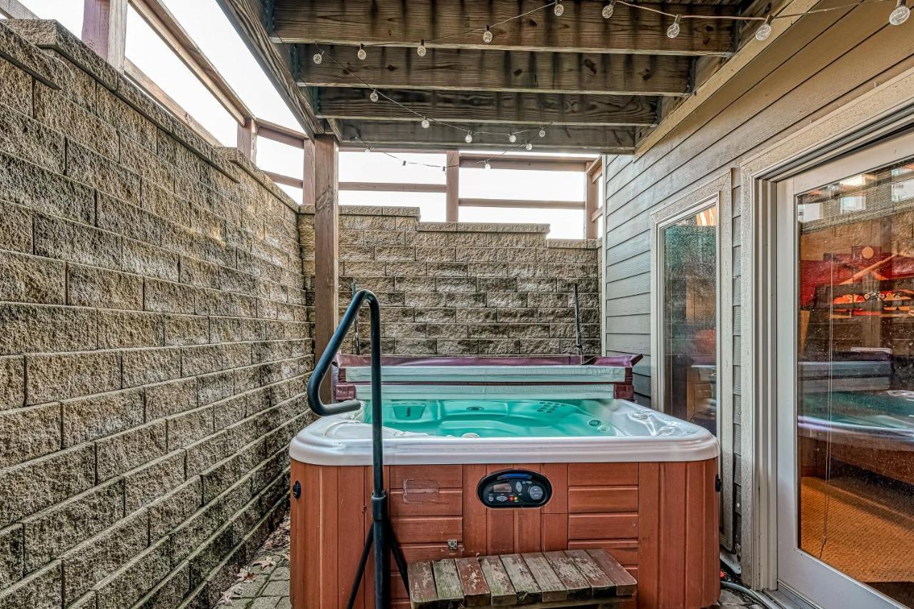 Roze Creek Villa McHenry Exterior photo