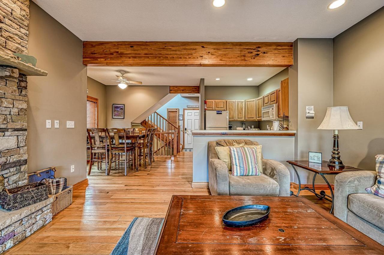 Roze Creek Villa McHenry Exterior photo
