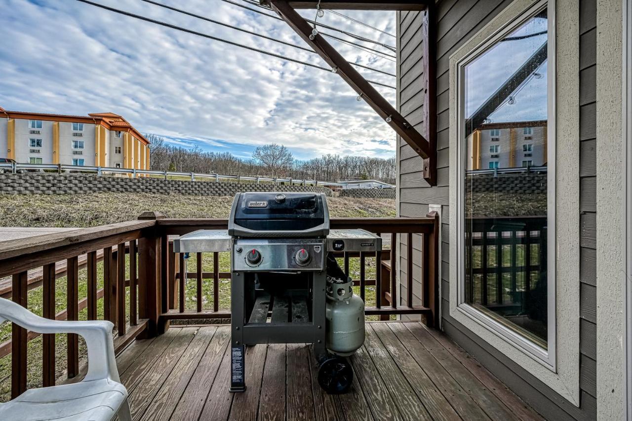 Roze Creek Villa McHenry Exterior photo