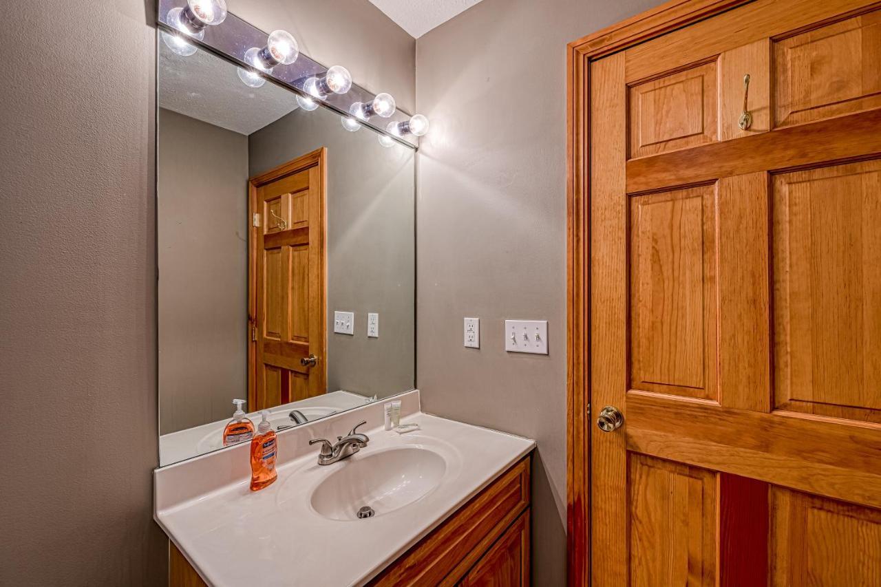 Roze Creek Villa McHenry Exterior photo