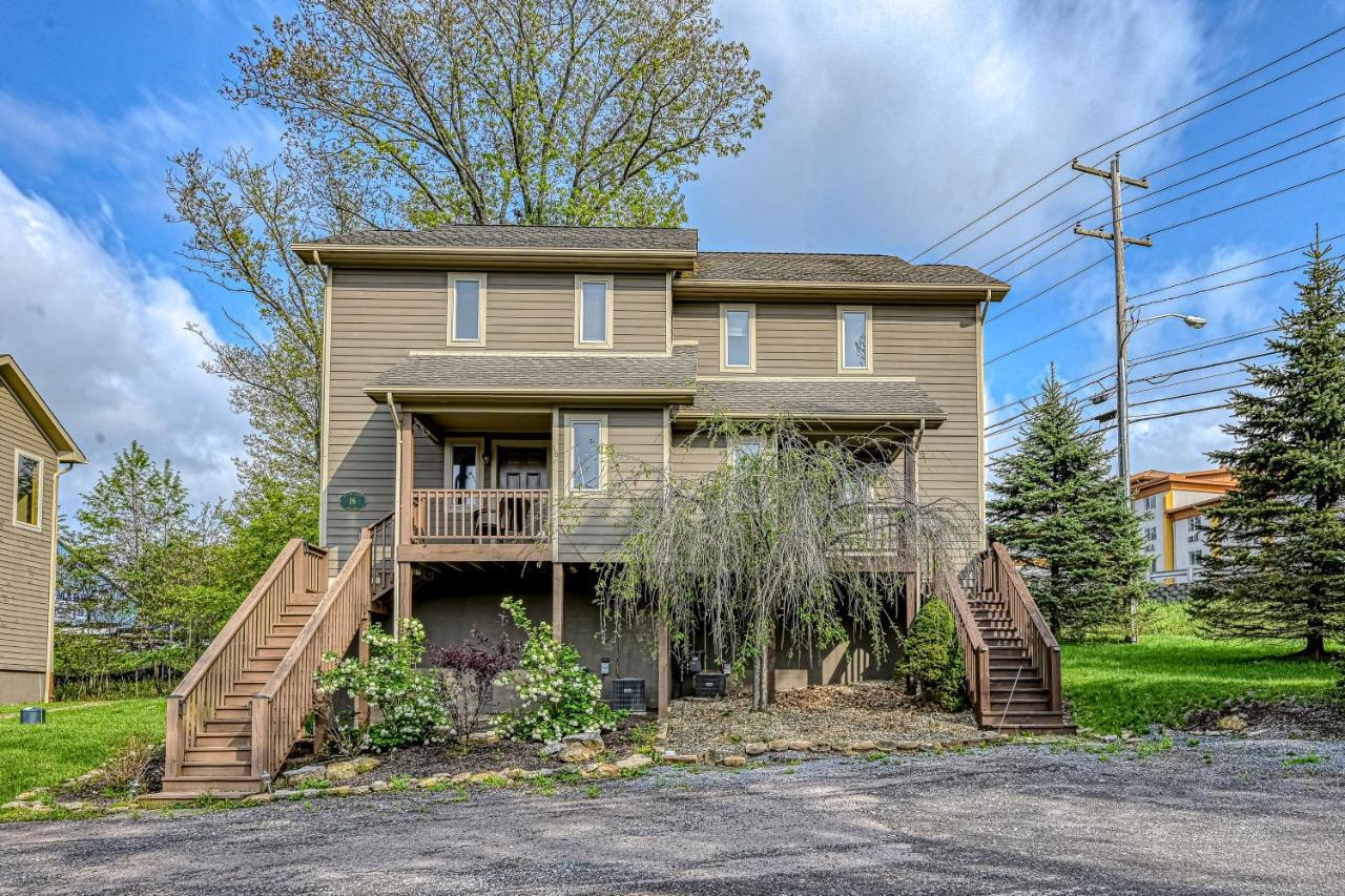 Roze Creek Villa McHenry Exterior photo